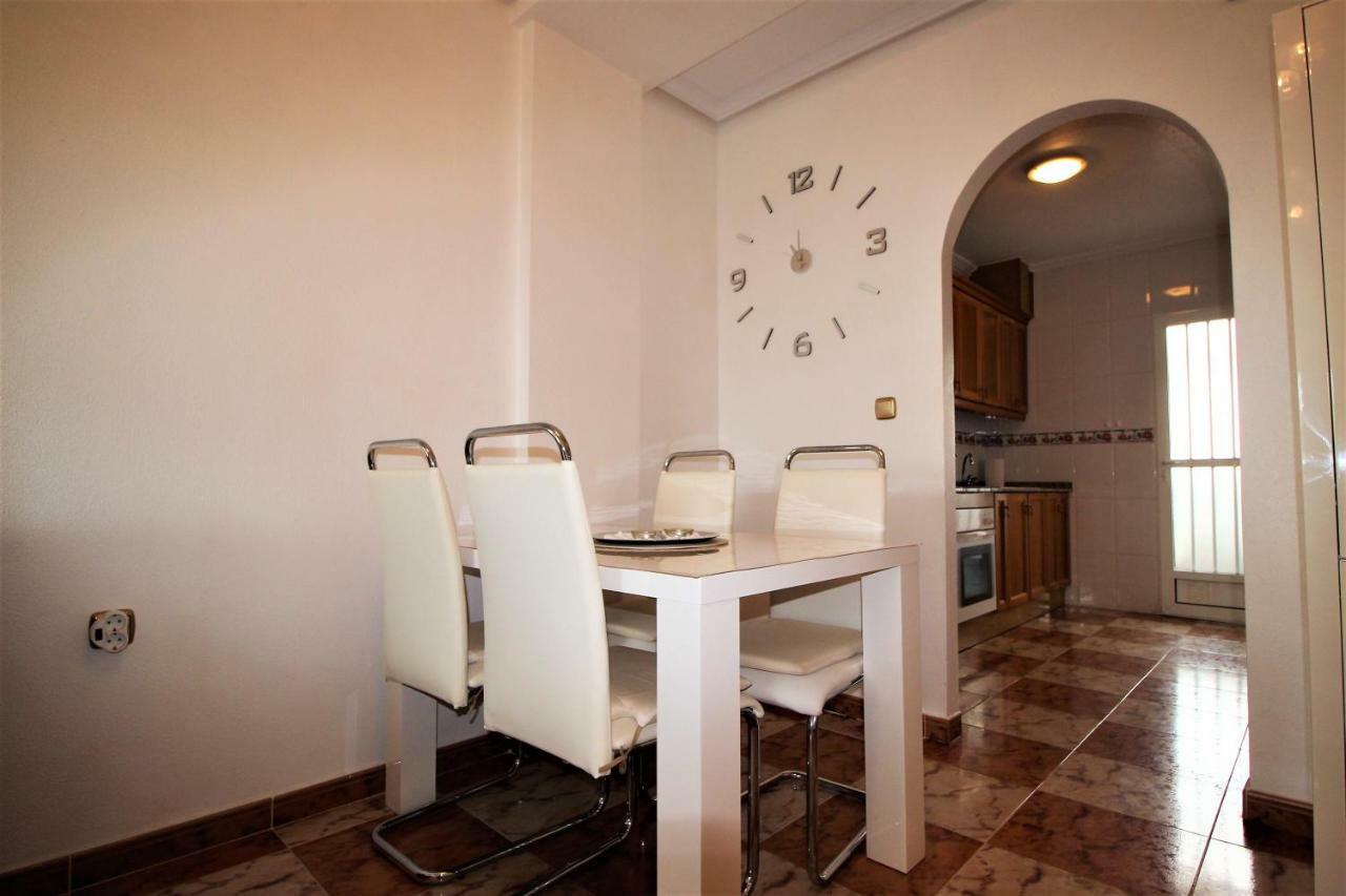 Best House Rubi Orihuela Exterior photo