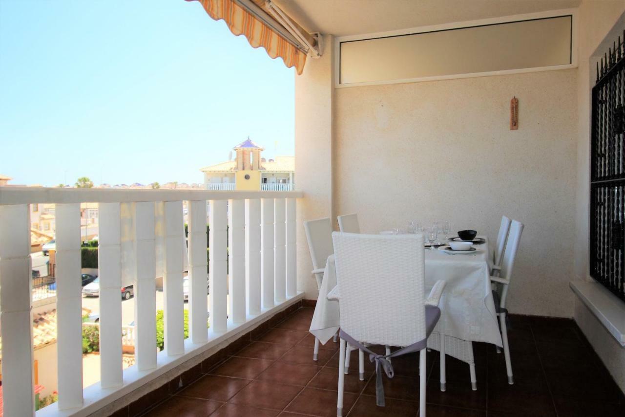 Best House Rubi Orihuela Exterior photo