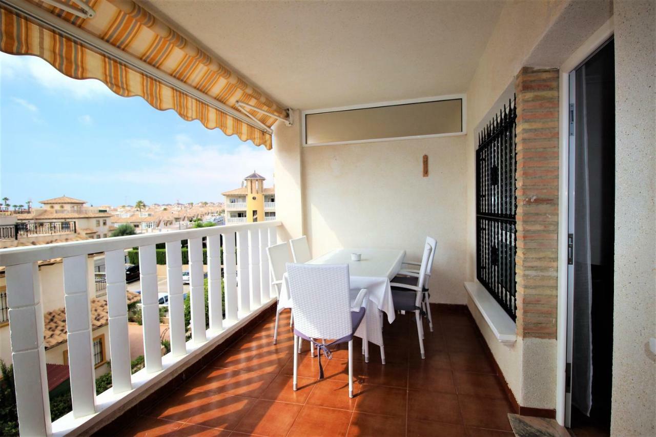 Best House Rubi Orihuela Exterior photo