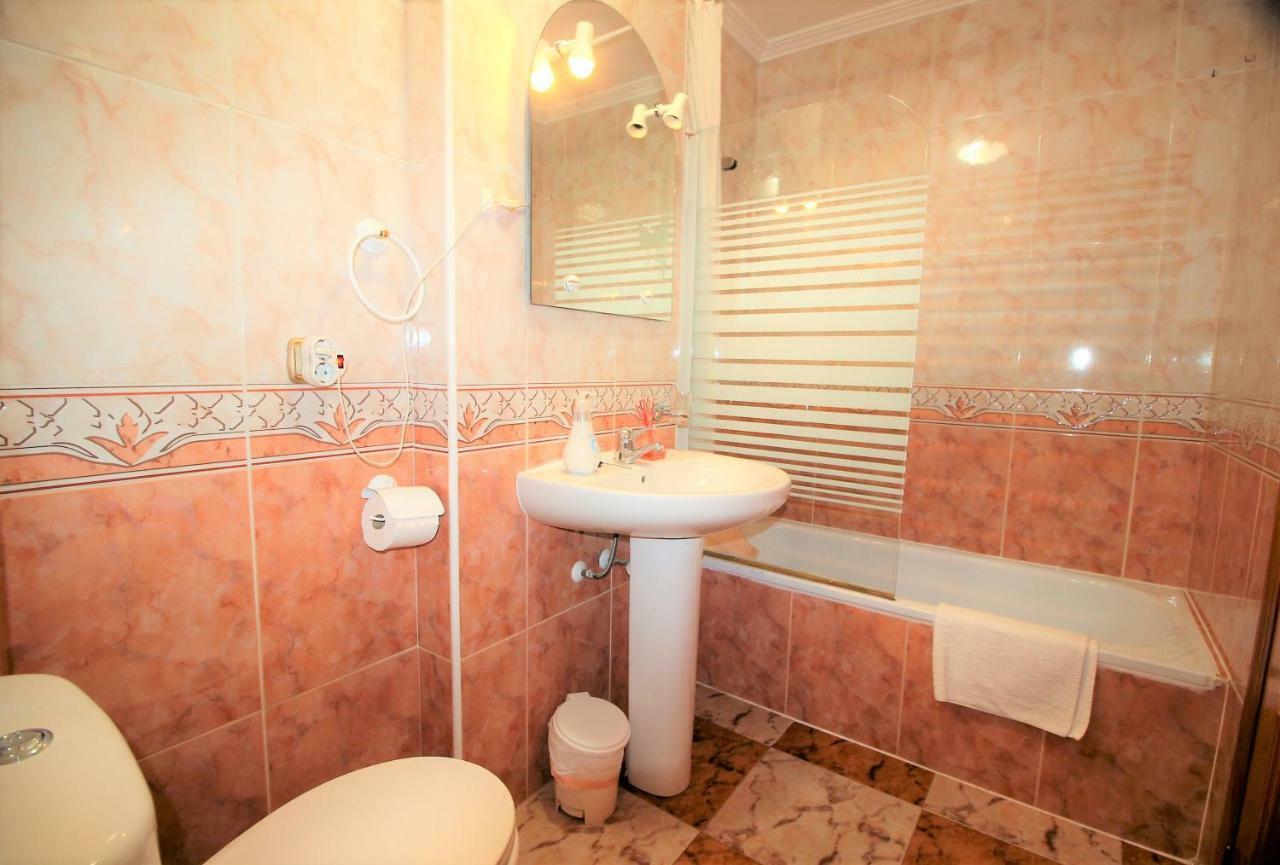 Best House Rubi Orihuela Exterior photo