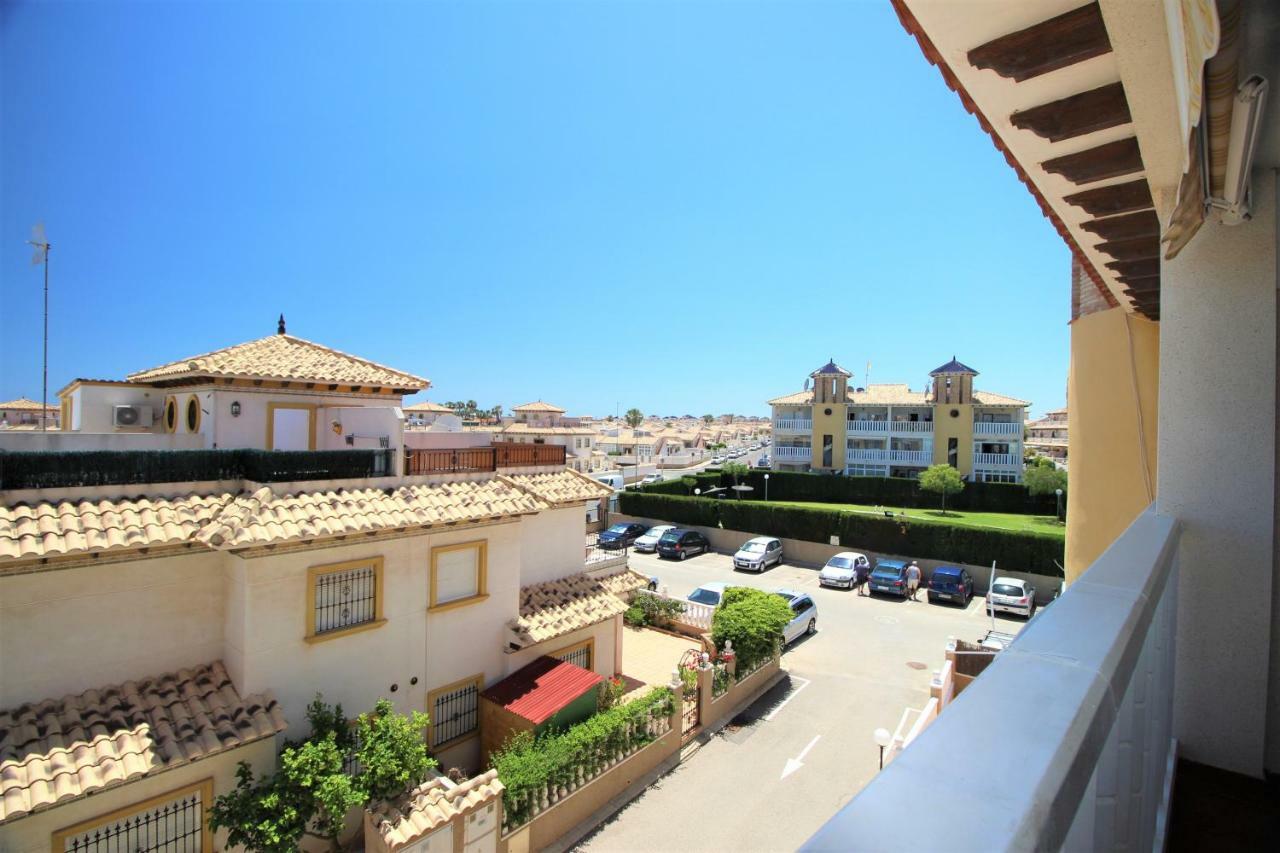 Best House Rubi Orihuela Exterior photo